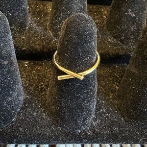 And Lovely Gold Twist Women's Ring size 6 NWT‎